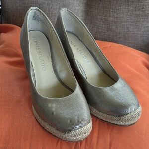 Jones Studio Gold and Silver Espadrilles Comfortable Slip-On Shoes